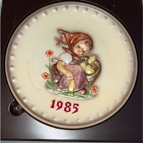 Goebel M.J. Hummel Annual Plate 1985 - Picture 1 of 8